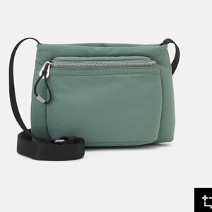 PARFOIS BRUCE Crossbody bag - green Sleek Green/Black